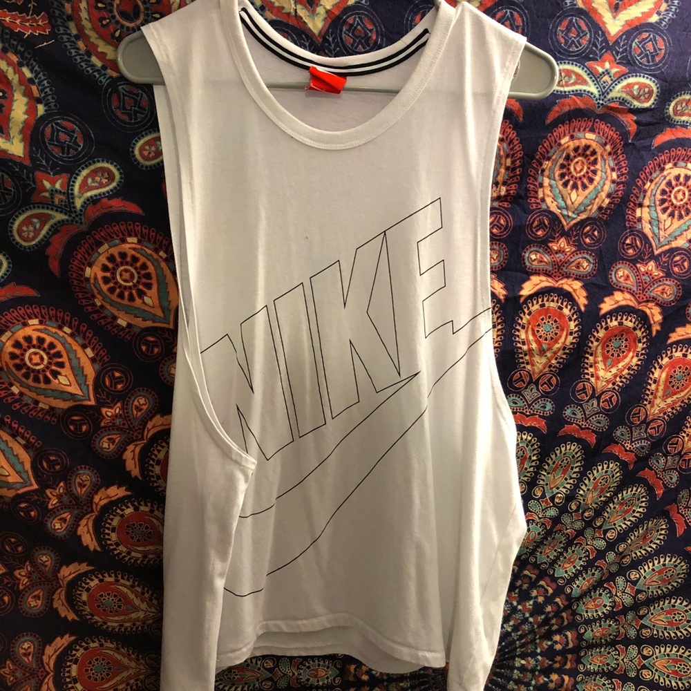 Nike muscle tank